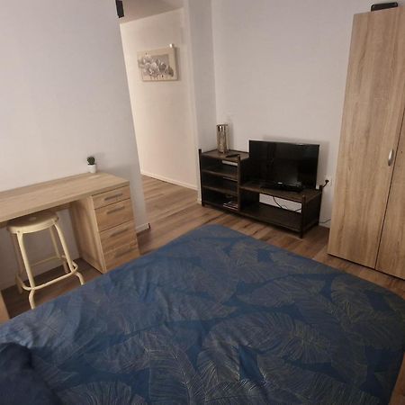 Studio Renard Quartier Marais, Terrasse En Rez De Jardin, Matelas Confort Bourges Eksteriør billede